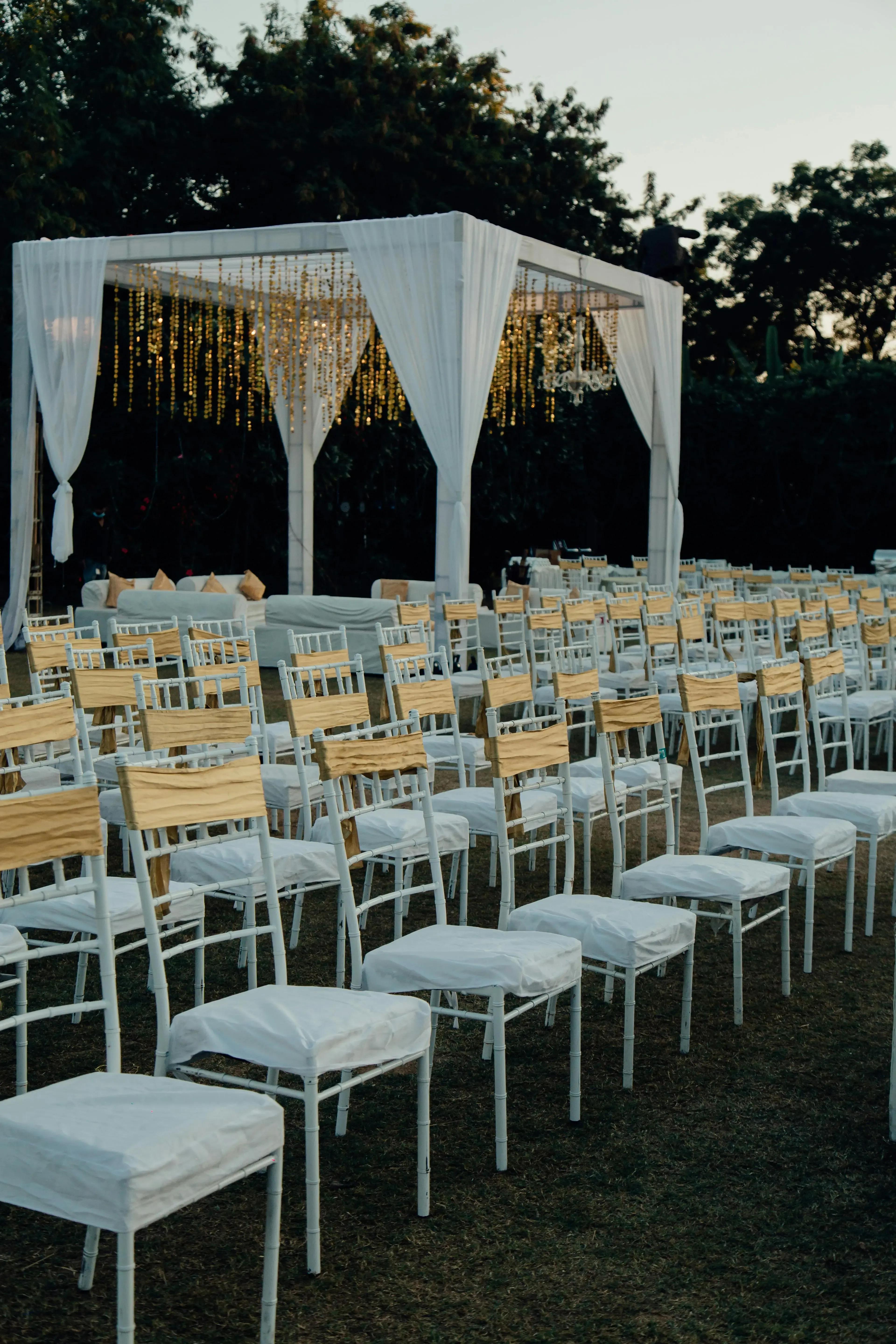 Romantic Outdoor Lighting for Events